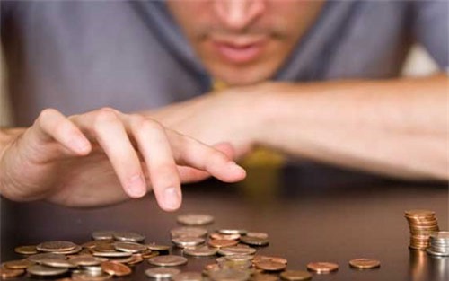 Đàn ông keo kiệt thì không “đi gái”?