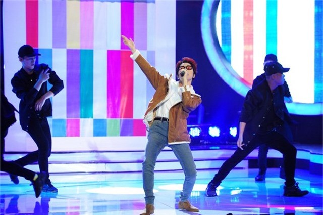 ai dong gia son tung giong nhat? hinh anh 1