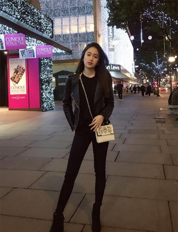 Phoiphailin Sivilay có gu ăn mặc sành điệu