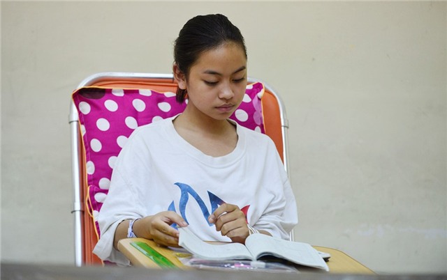 Di thi bang xe cuu thuong, ngoi giuong benh lam bai hinh anh 5