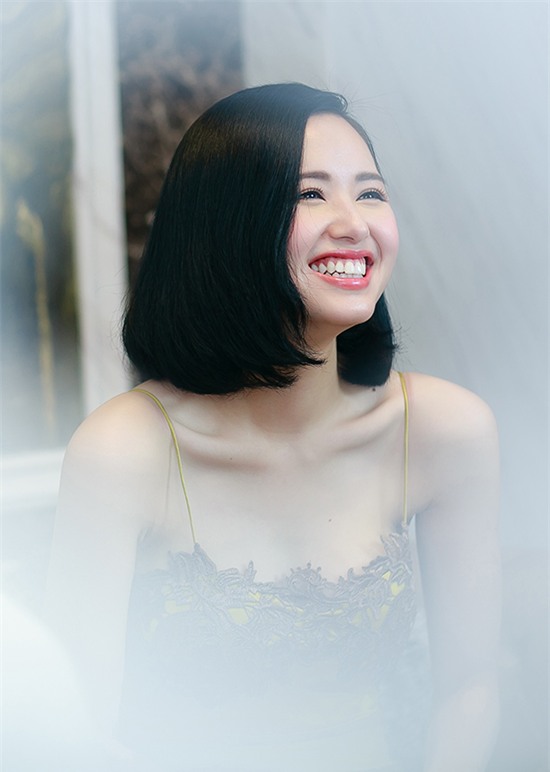 tam-tit-dien-ao-hai-day-tre-nai-khoe-da-trang-non-3