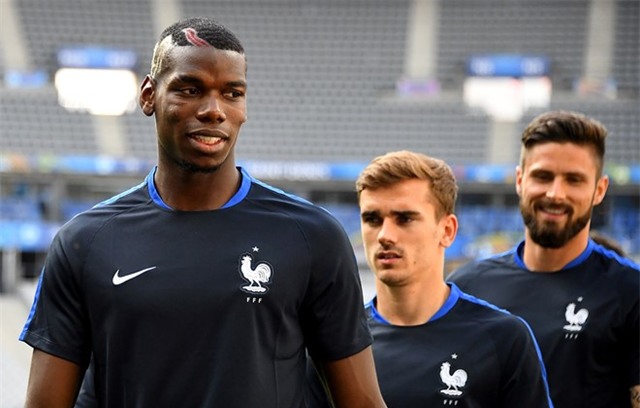 Pogba khoe kieu toc la truoc tran mo man Euro hinh anh 2