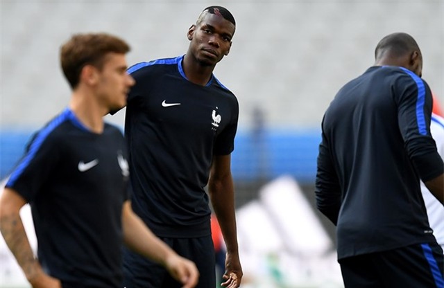 Pogba khoe kieu toc la truoc tran mo man Euro hinh anh 3