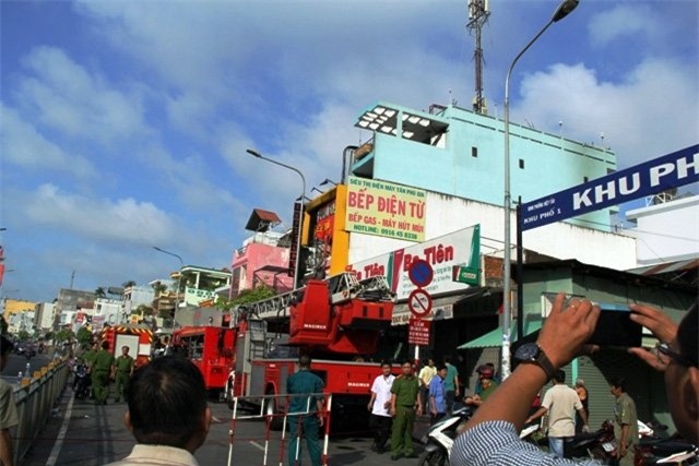 vu chay 4 nguoi chet: tieng la het tat dan trong lua do hinh anh 10