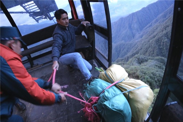 du khách Anh, leo núi, mất tích, Fansipan, thi thể, cáp treo