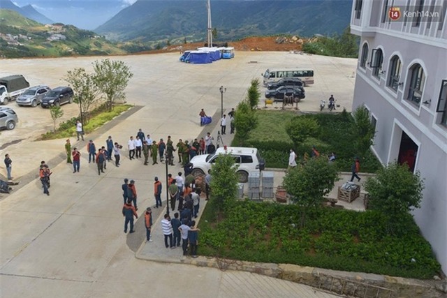 Thi thể du khách người Anh được chuyển về Sa Pa trong sự ngóng chờ mòn mỏi của người thân - Ảnh 4.