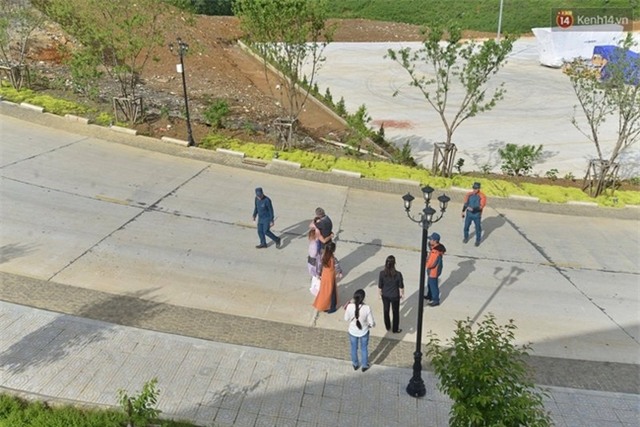 Thi thể du khách người Anh được chuyển về Sa Pa trong sự ngóng chờ mòn mỏi của người thân - Ảnh 6.