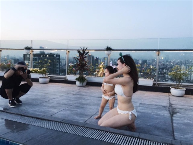 Hot girl nổi tiếng 1 thời đã thay đổi như thế nào sau khi làm mẹ? - Ảnh 1.