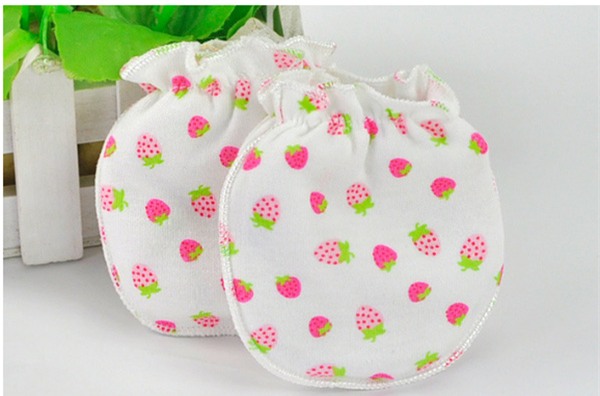 Em be bi hoai tu ngon tay 3