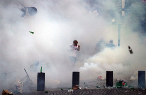 can canh cuoc chien dam mau giua cdv anh va cdv phap hinh anh 12