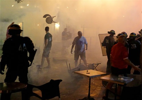 can canh cuoc chien dam mau giua cdv anh va cdv phap hinh anh 2