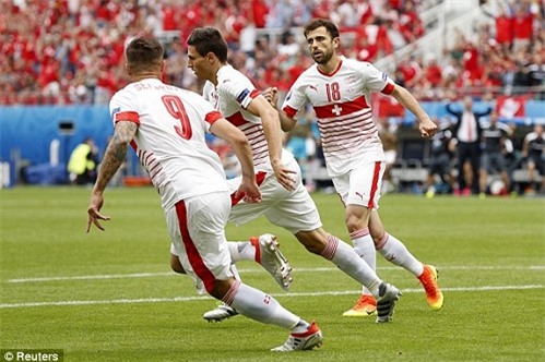 1465650676115_lc_galleryImage_Football_Soccer_Albania_v