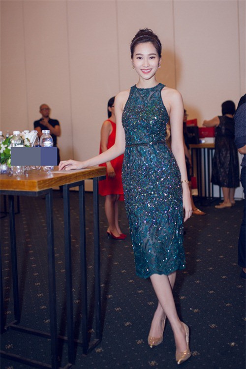 nhung sao viet mac dep nhung de day nham chan - 2