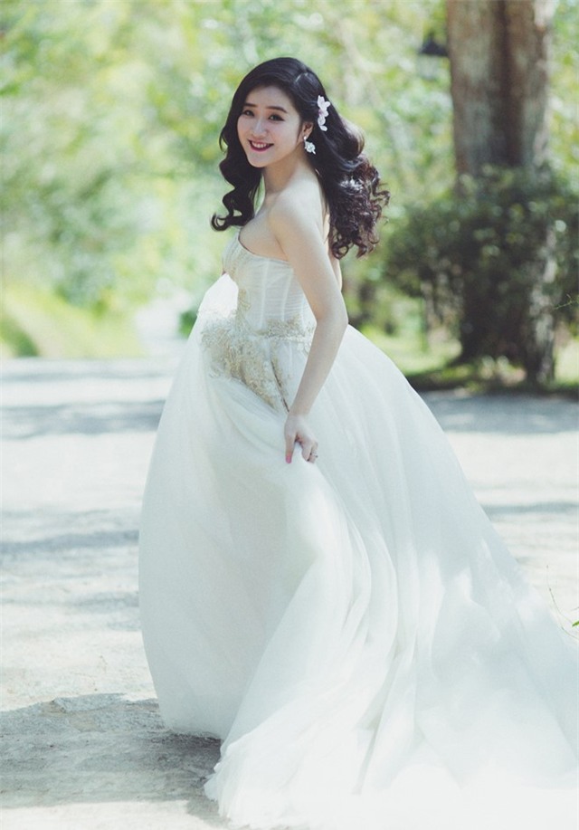 Miss Teen Xuan Mai ket hon voi ban trai dai gia vao thang 6 hinh anh 6