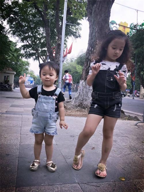 vay ao xinh yeu sanh dieu cua be nhim con gai hong dang - 12