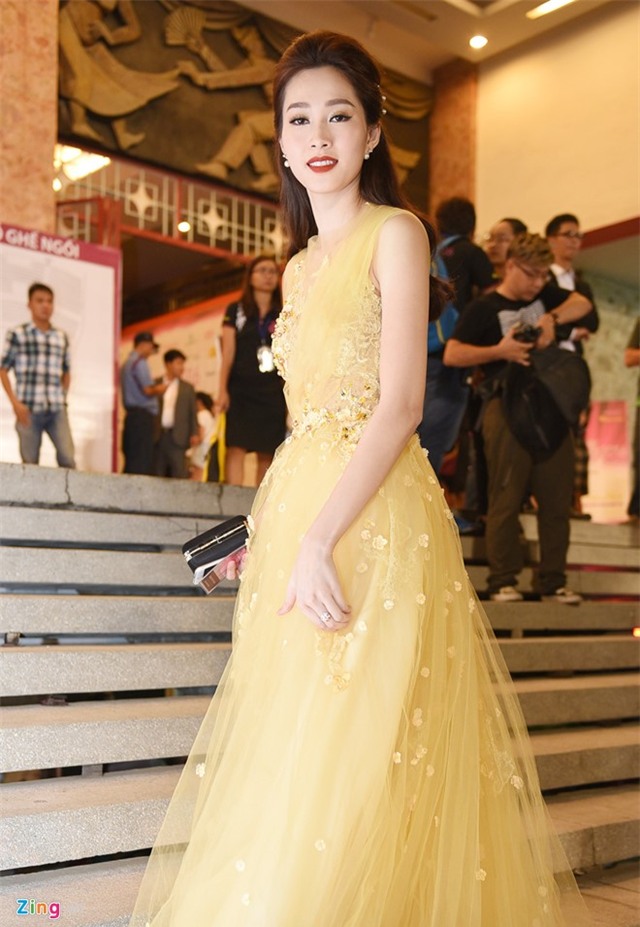 Dang Thu Thao long lay di cham thi Hoa hau Viet Nam hinh anh 2