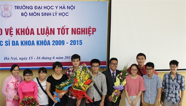 Bí quyết để chinh phục học bổng thạc sĩ của Thanh Tùng là “bớt chút thời gian đi ngủ và đi chơi để tập trung vào công việc học tập và nghiên cứu”.