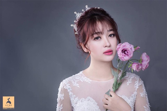 Đây là những nữ CĐV xinh xắn và nóng bỏng nhất đồng hành cùng EURO năm nay! - Ảnh 10.