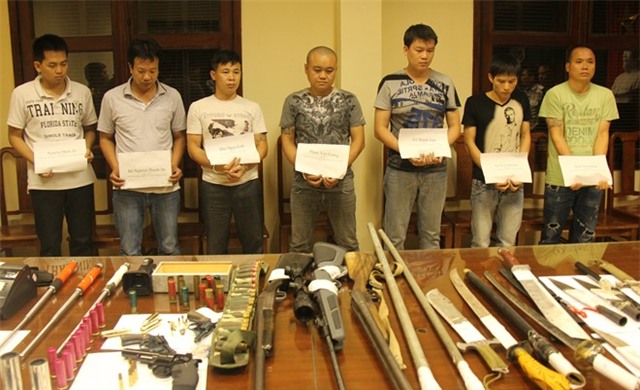 Nhung ong trum ca do bong da sa luoi mua Euro hinh anh 1