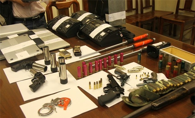 Nhung ong trum ca do bong da sa luoi mua Euro hinh anh 2