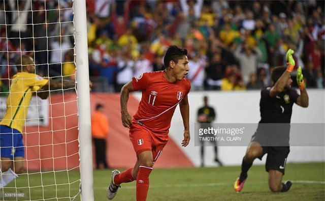 Sốc: Bàn thắng bẩn khiến Brazil chia tay Copa America 2016 từ vòng đấu bảng - Ảnh 9.