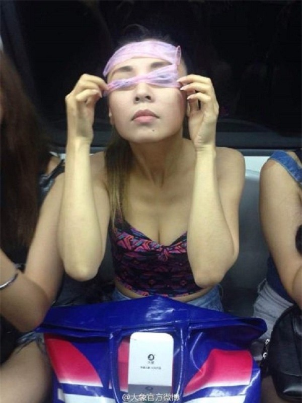 dan-bao-cao-su-len-mat-de-lam-dep