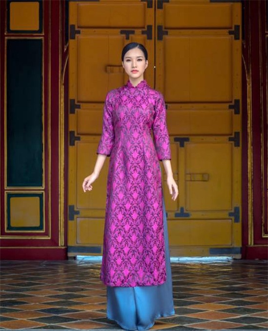 Cận cảnh nhan sắc đang “làm mưa làm gió” tại Hoa hậu Việt Nam 2016