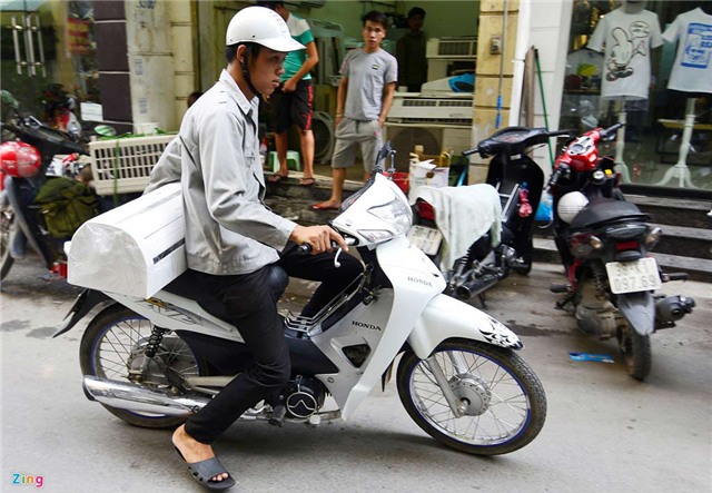 Điều hòa, bia hơi, bán chạy, nắng nóng, Hà Nội, bể bơi, nhân viên, bán hàng, đá sạch