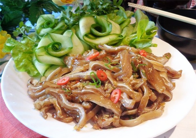 5 mon tai heo gion san sat ai cung me - 5