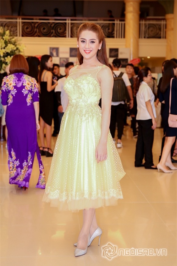 Lâm Chi Khanh thừa nhận mình đã dao kéo mũi  5