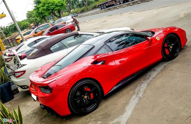 Dan Ferrari cua dai gia Sai Gon di bao duong hinh anh 3