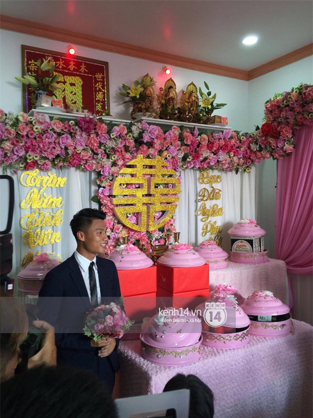 Kỳ Hân hôn Mạc Hồng Quân tình cảm trong lễ ăn hỏi - Ảnh 2.