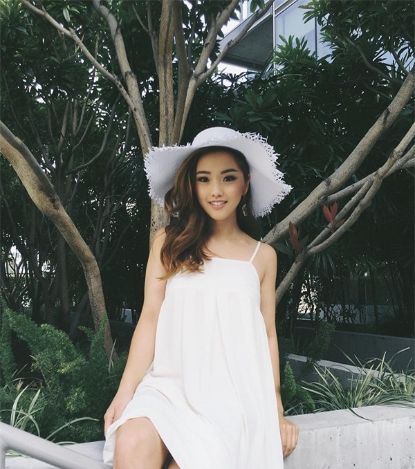 Hè này, trắng tinh khôi sẽ dẫn đầu bảng xếp hạng sắc màu thời trang.