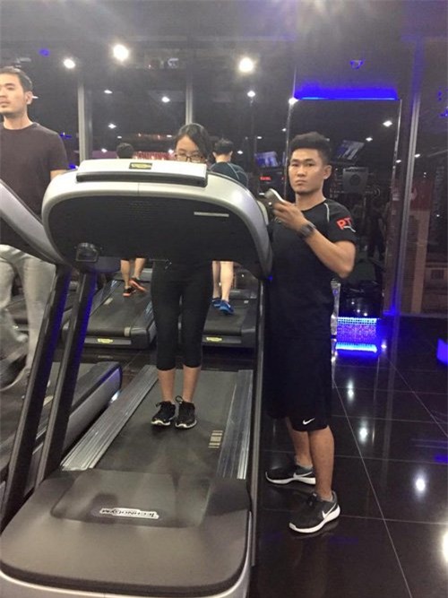 cuoc song dang mo uoc cua phuong my chi tu khi noi tieng hinh anh 15