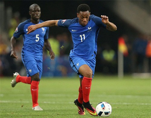 ĐT Pháp: Martial bị chê quá kém, Payet giỏi hơn Messi - 1