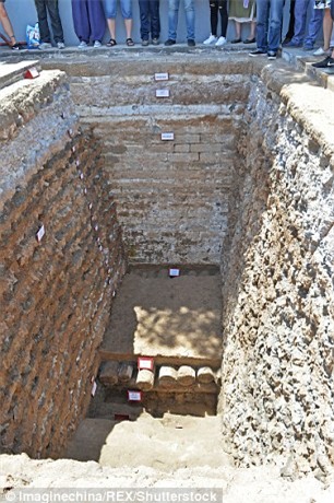 Phát hiện cung điện 590 năm tuổi trong Tử Cấm Thành - Ảnh 4.