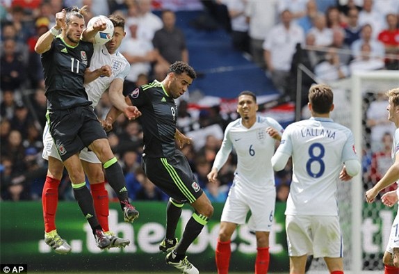 Anh 2-1 Wales: Tam Sư xứng đáng ngẩng cao đầu - Ảnh 8.