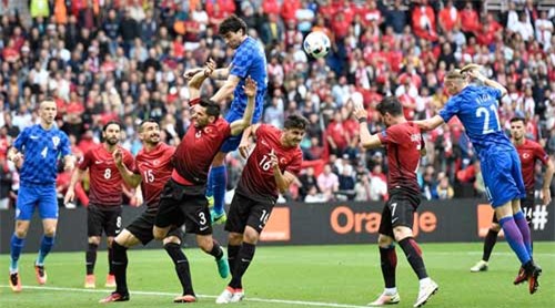 Tây Ban Nha – Thổ Nhĩ Kỳ: Vượt 