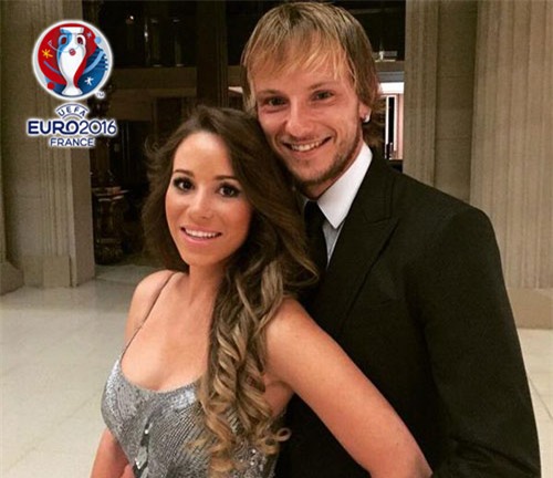 “bong mat” voi doi hinh wags sexy nhat euro 2016 hinh anh 6