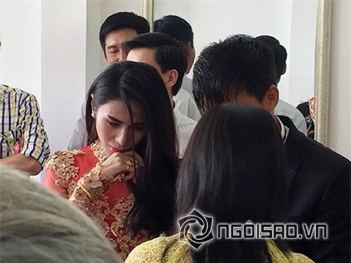 sao việt khóc trong ngày trọng đại 1