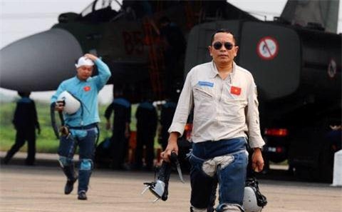 phi công trần quang khải