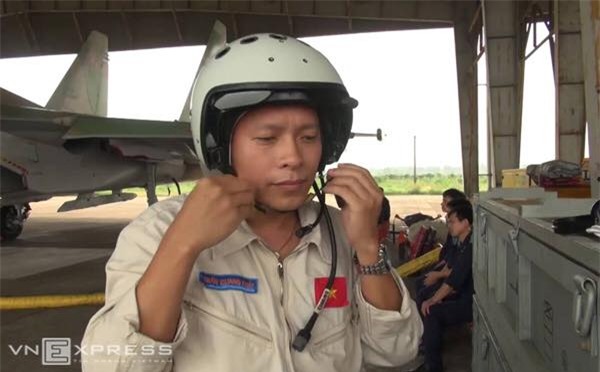 phi công trần quang khải