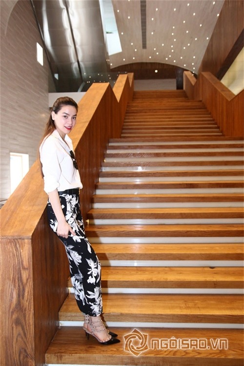 Hạ Vi Hà Hồ liên tục đụng hàng phụ kiện 1