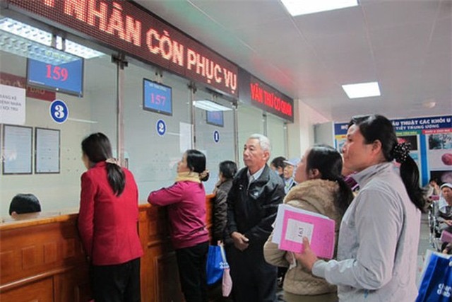 Viện phí, người bệnh, nhân viên, bệnh viện, y tế, người dân, dân nghèo, tăng lương, ngân sách