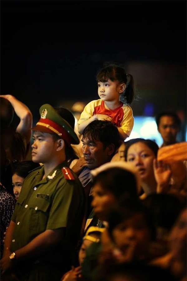 chuyen ve 5 ong bo khien ban muon bat khoc! - 11