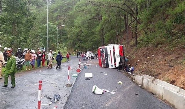 Hien truong tai nan tham khoc, 7 nguoi chet tren deo Prenn hinh anh 1