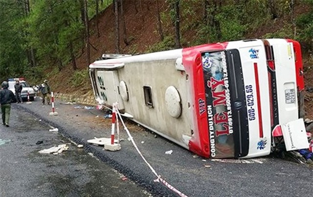 Hien truong tai nan tham khoc, 7 nguoi chet tren deo Prenn hinh anh 2