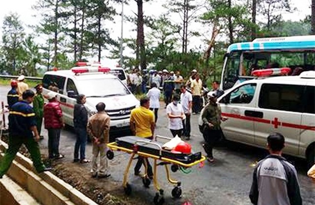 Hien truong tai nan tham khoc, 7 nguoi chet tren deo Prenn hinh anh 5