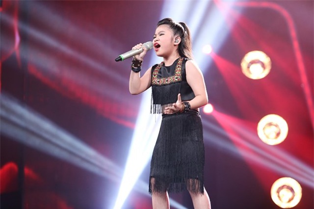 Ho Van Cuong khien giam khao rung roi khi hat cai luong hinh anh 11