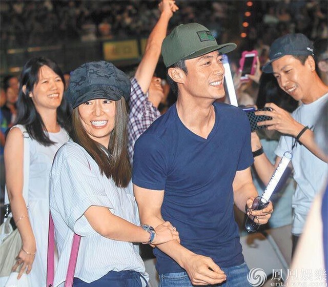 lam tam nhu va ban trai lan dau xuat hien cong khai hinh anh 2